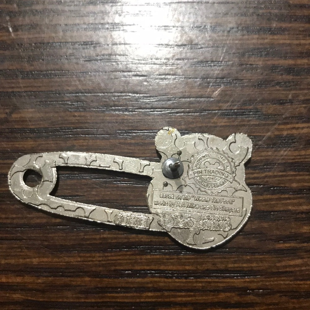 🚫SOLD. Disney pin - Picture 2 of 2